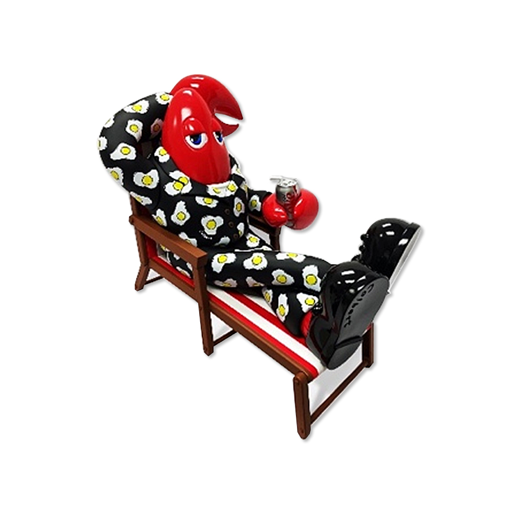 필립콜버트 | Relaxing Lobster Sculpture (Black Suit) Limited Edition of 300